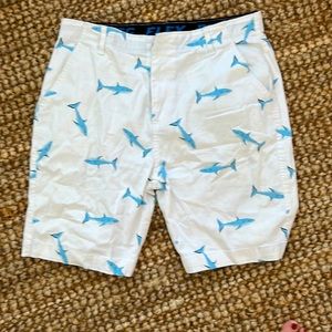 Men’s 33 inch waist Bermuda Shorts- in very good condition!